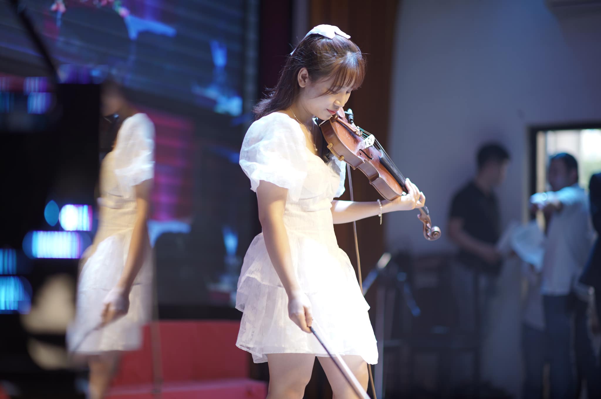 Chu Huyền độc tấu Violin tại sự kiện tiệc cưới sang trọng